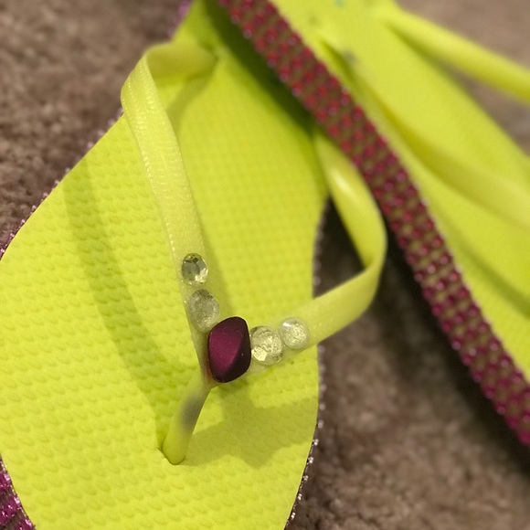 Fancy Flops - Picture 2 of 2